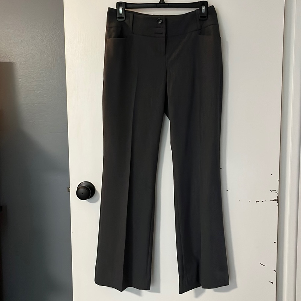 Limited- Black Collection- Lexie Fit, Grey Dress pants. Size 0 Short